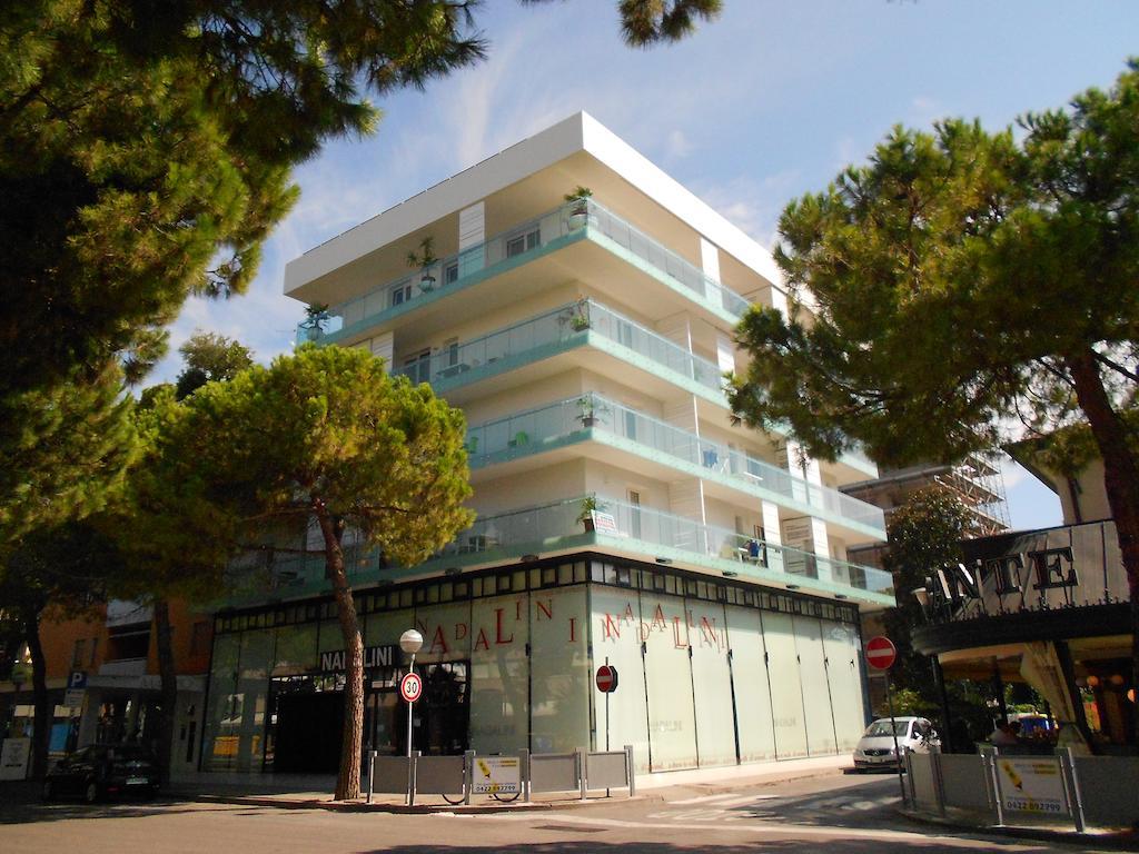 Appartamenti Fiore Lignano Sabbiadoro Exterior foto